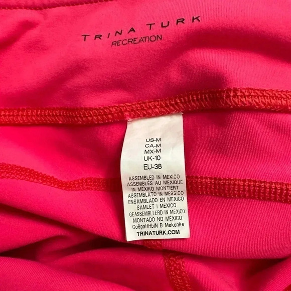 Trina Turk womens recreation cropped leggings. Size medium. - Picture 4 of 6